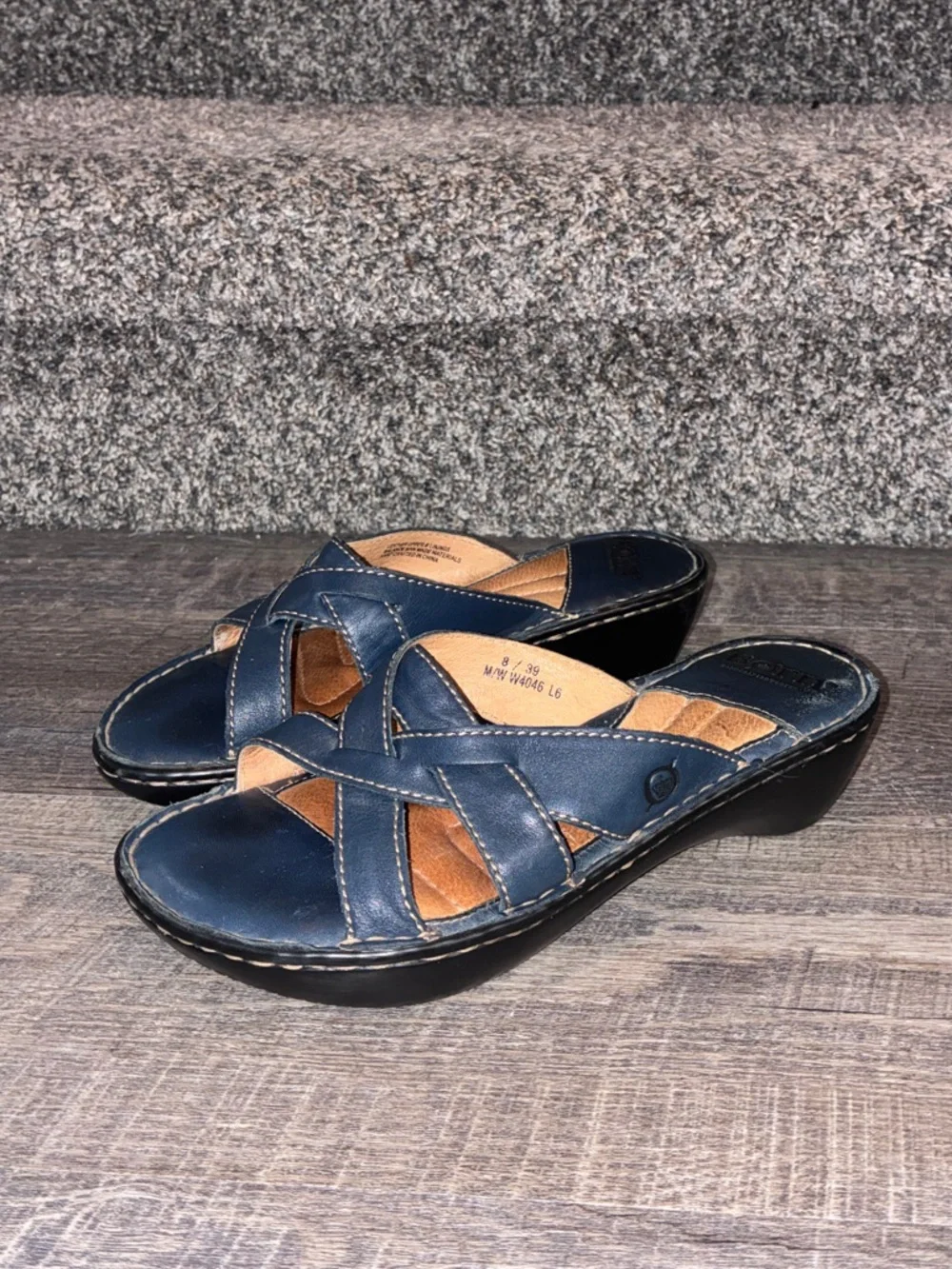 Born Womens Navy Blue Leather Strappy Wedge Slide Sandals W4046 - size 8